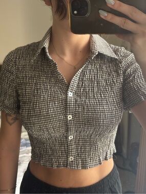 Zara Black and White Cropped Button-Down Collar Top